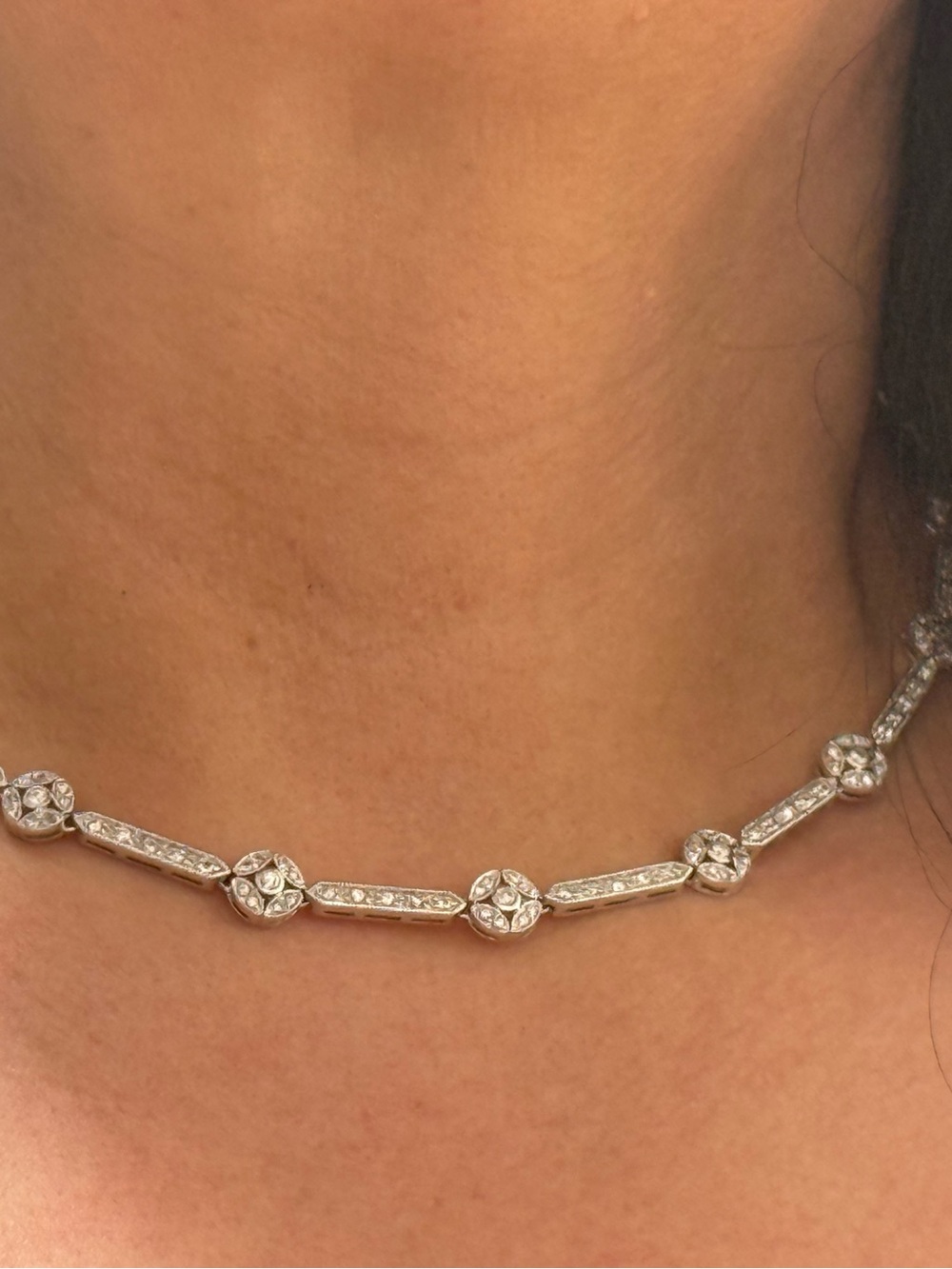 Elegant Silver and Crystal Necklace